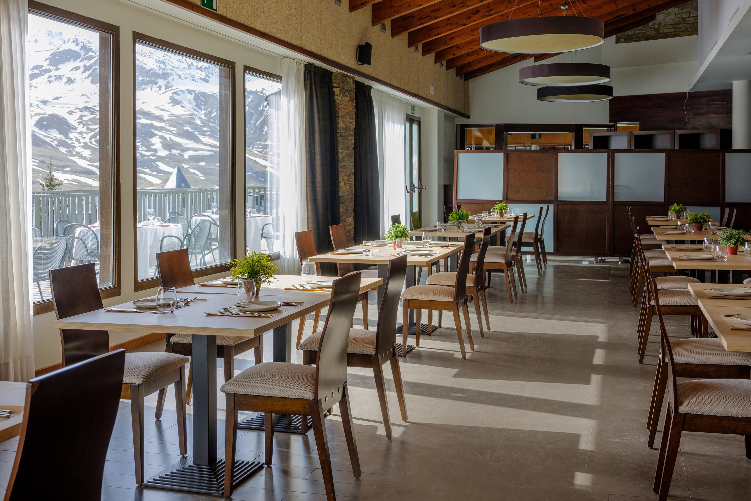 Snö Aragon Hills Hotell Formigal Exteriör bild