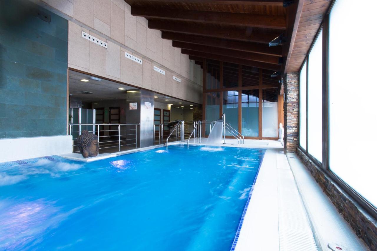 Snö Aragon Hills Hotell Formigal Exteriör bild
