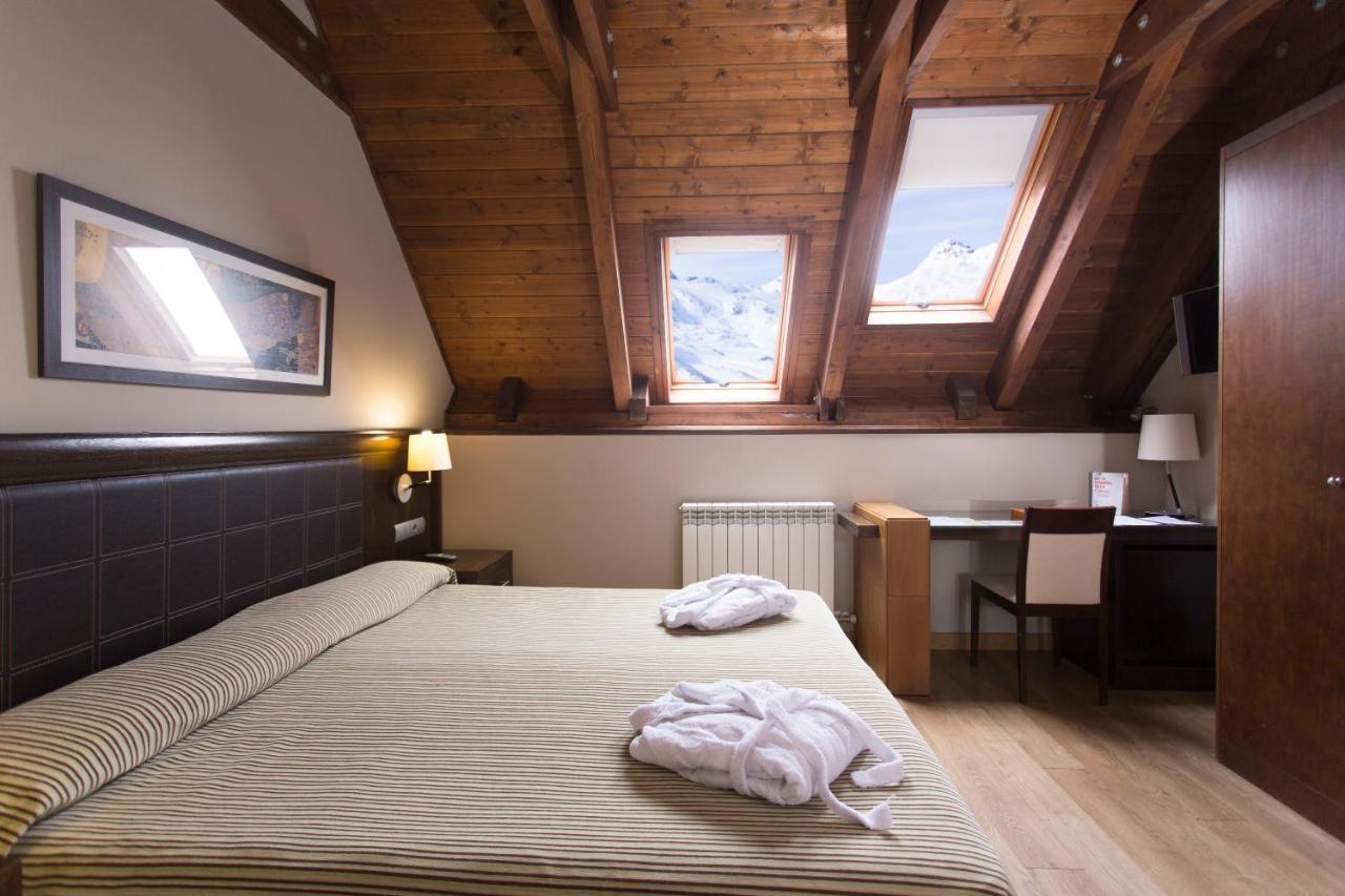 Snö Aragon Hills Hotell Formigal Exteriör bild
